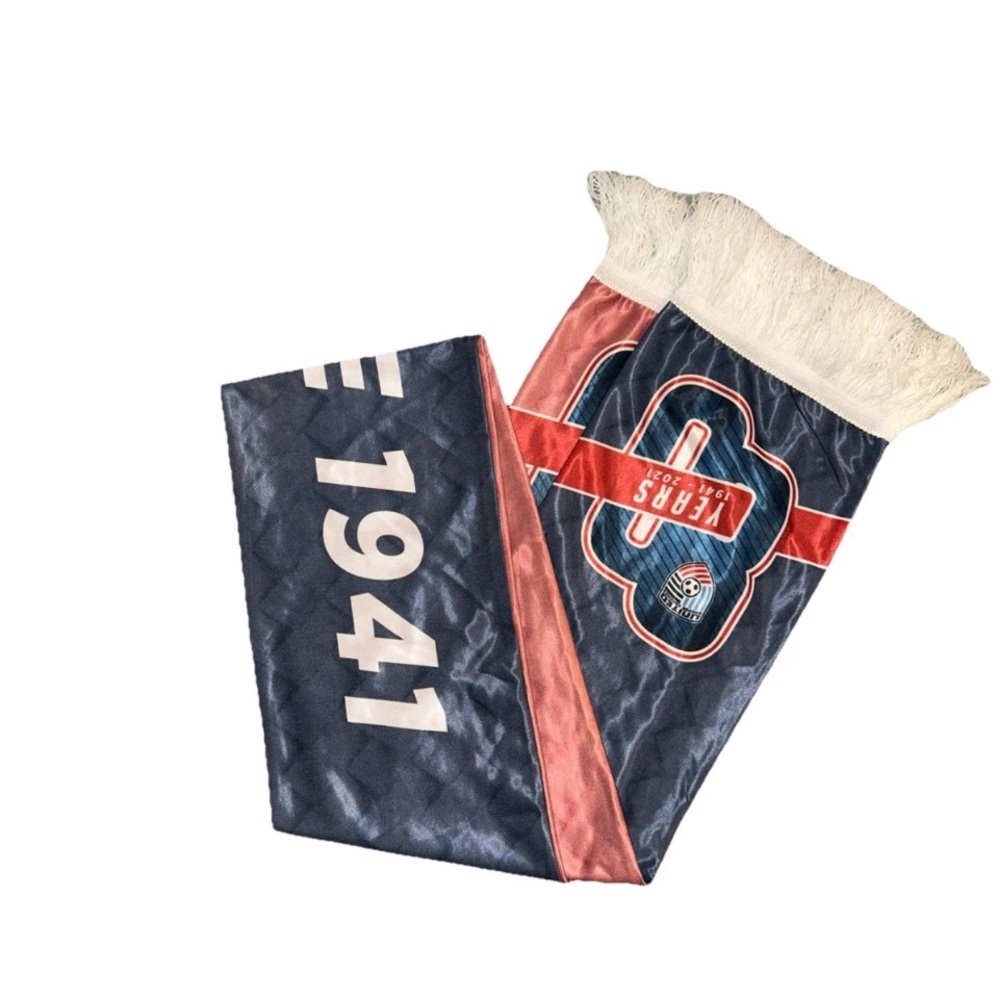 USA 2021 RuffWear Blue and Red Fan Scarf soccer, football